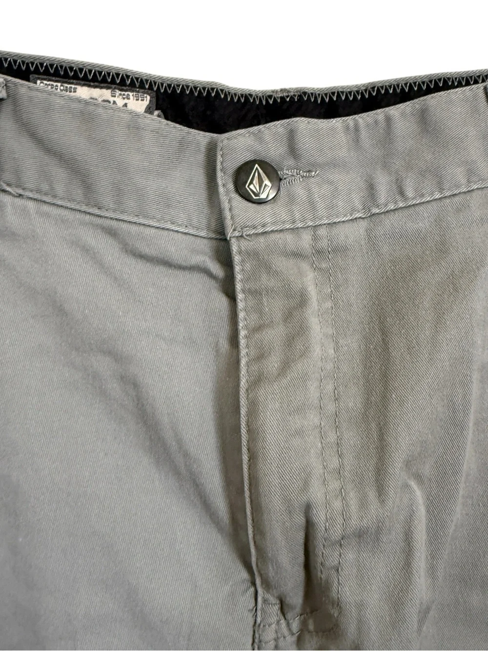 Volcom Frickin Modern Stretch Chino Shorts Gray Men’s Size 32 Casual Skate Golf